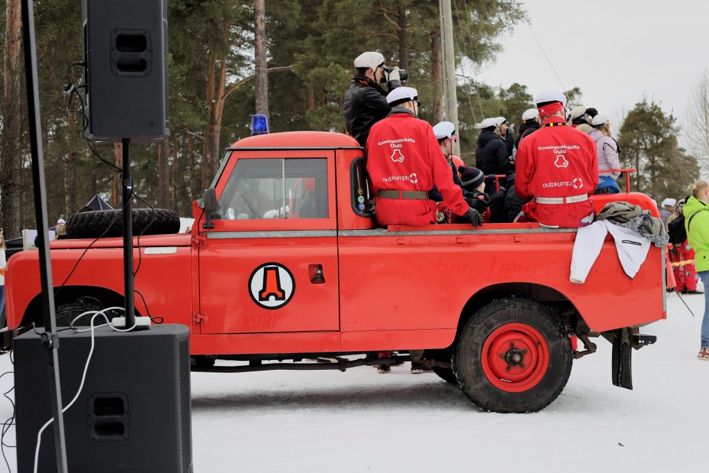 Oulun ylioppilaslehti 2017.