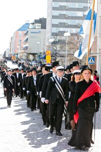 Oulun ylioppilaslehti 2017.