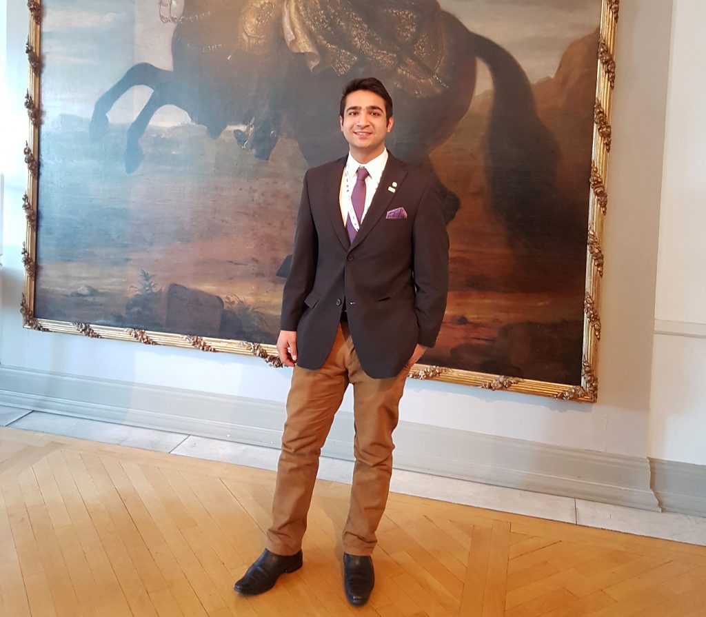 Debate, diplomats and Finnish Sauna Getting to know diplomacy in