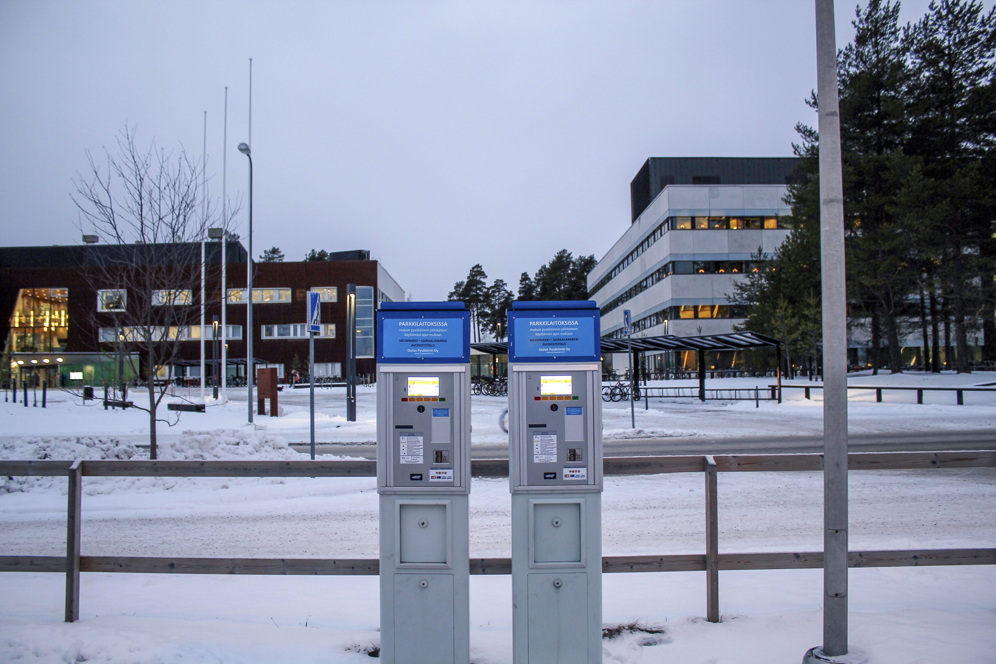 Kontinkankaan K3- ja K4-parkkipaikkojen muuttuminen maksullisiksi yllätti opiskelijat