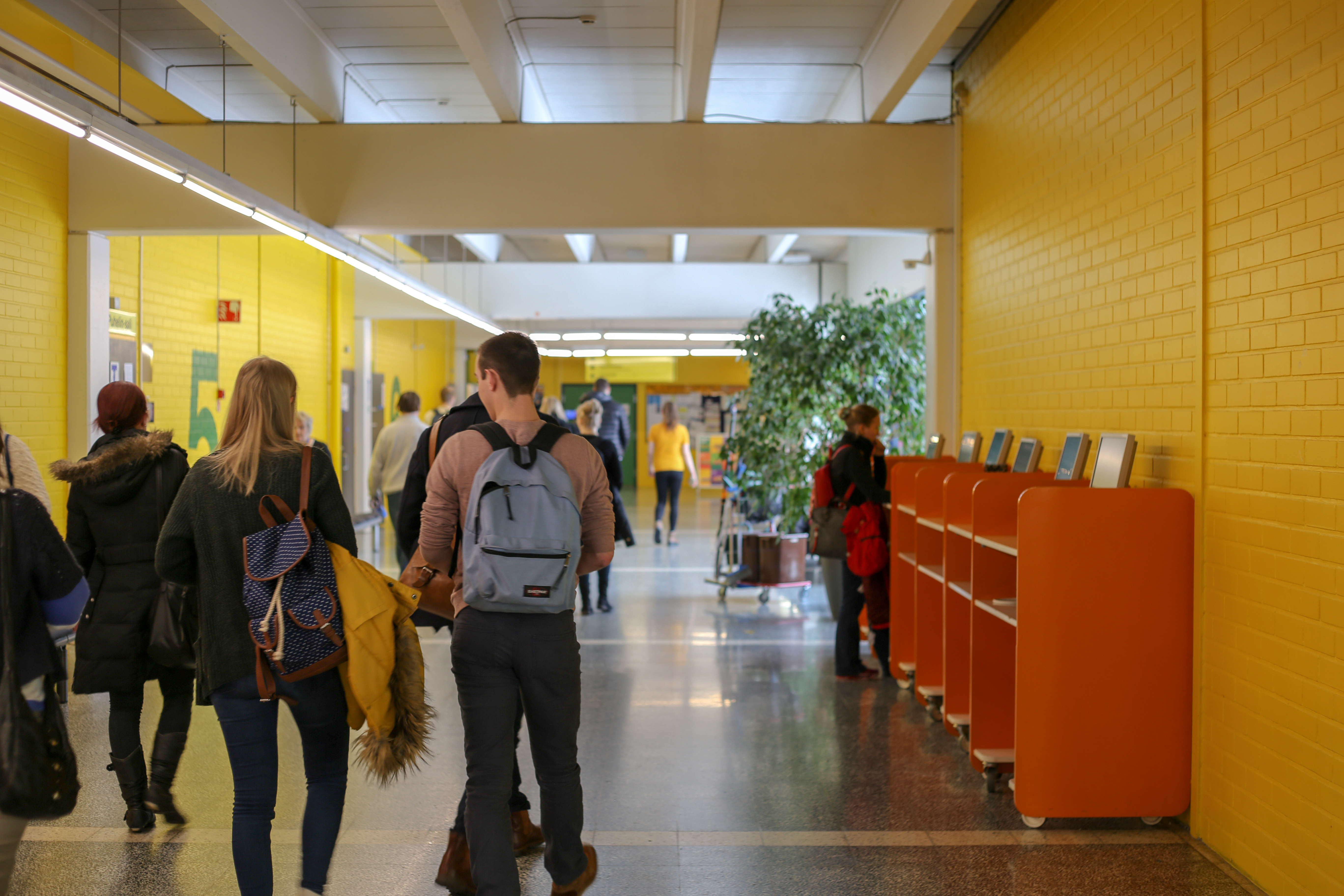 The University justifies the need for the property strategy analysis on the high rental costs. As the campus gets older and the need for renovations increases, the property cost is expected to rise even more. The premises that the University uses at Linnanmaa and Kontinkangas are owned by the University Properties of Finland Ltd. Archive photo from Linnanmaa.