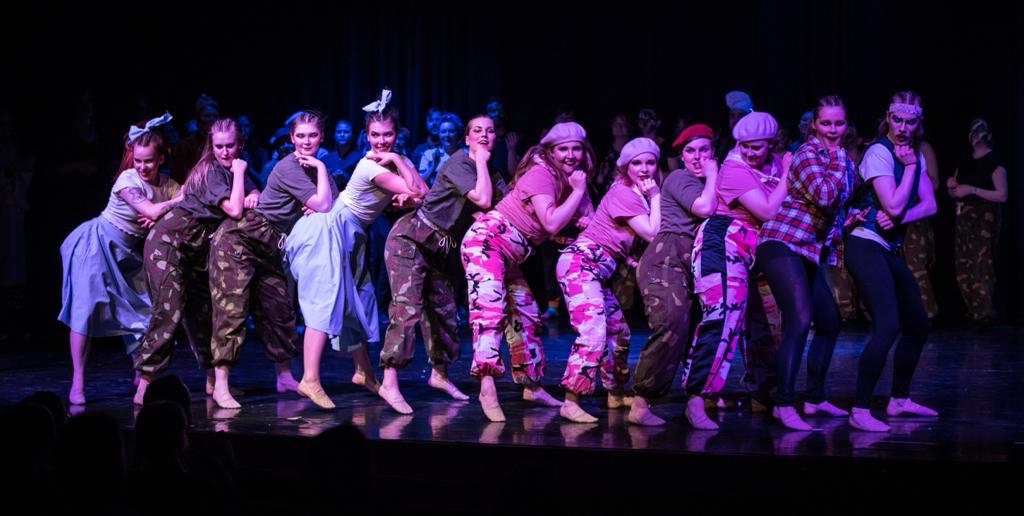 Improvisaatioteatteria yli tiedekuntien rajojen